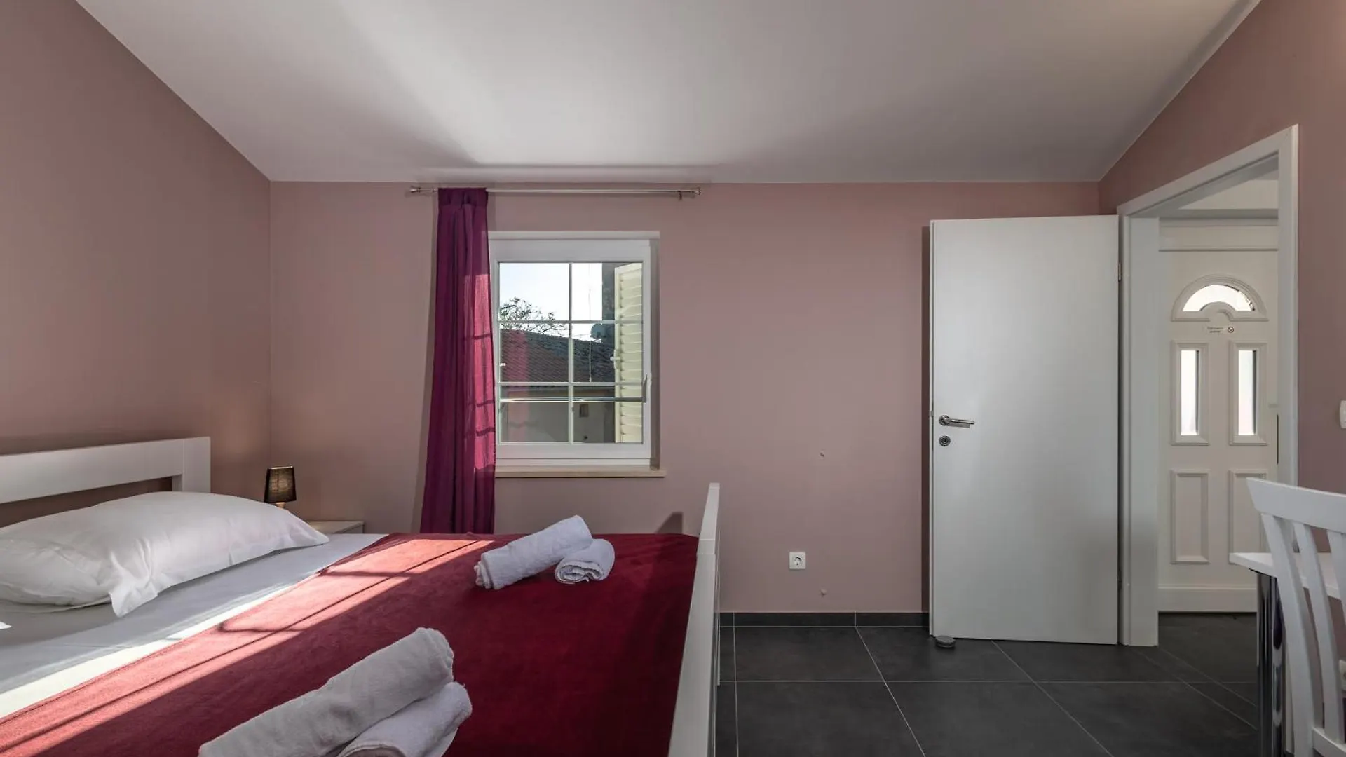 Countryside Apartments Pius Labin